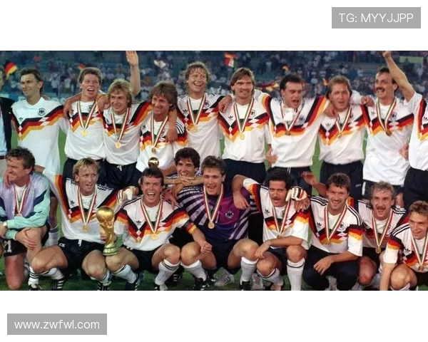 世界杯德国国家队阵容中包含哪些德甲俱乐部球员？